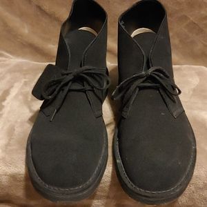 CLARK'S DESERT BOOTS
